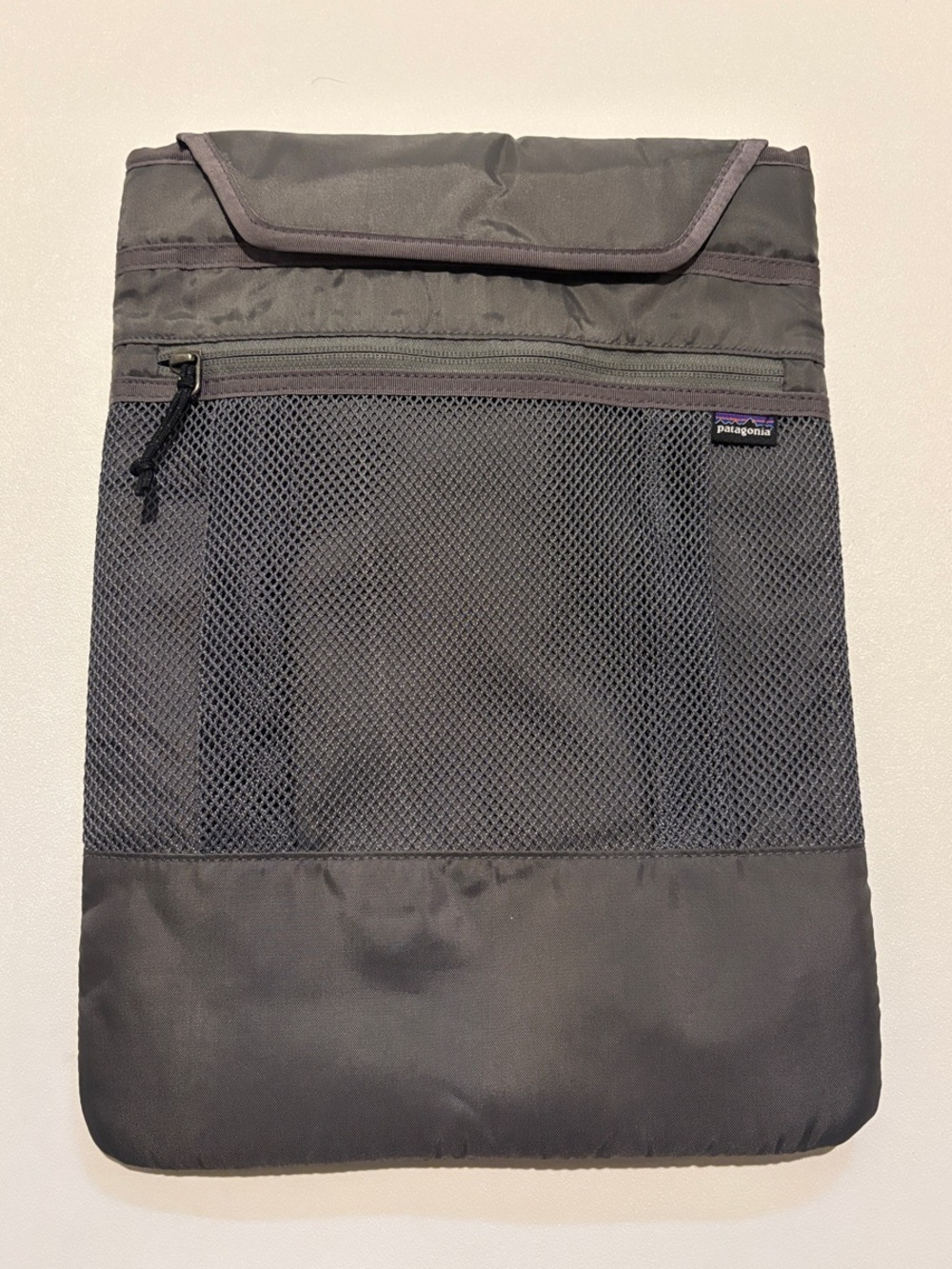Patagonia Refugio Gray Laptop Bag Padded Sleeve with Front Mesh Pocket
